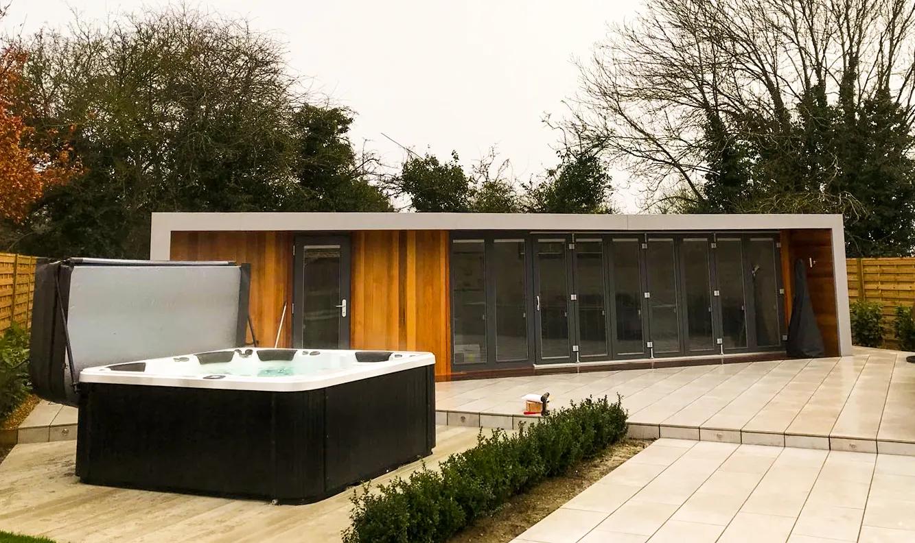 The Best Hot Tub Features for Relaxation and Therapeutic Benefits